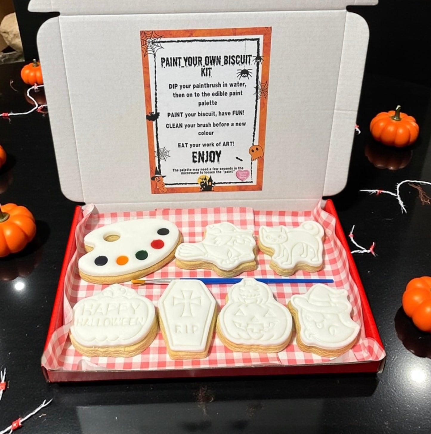 Paint Your Own Halloween Biscuit Kit